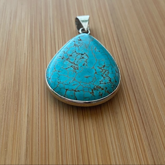 Silver Turquoise Blue Large Stone Pendant - Picture 9 of 10